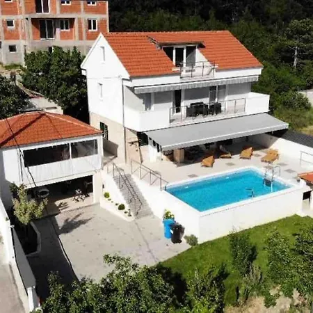 Villa Anpeka